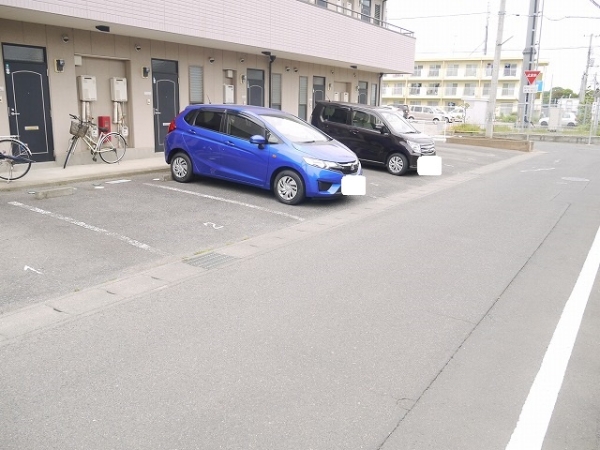 駐車場　駐車場