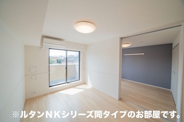 ＪＲ東海道本線 藤枝駅 徒歩23分 2階建 新築の居間写真