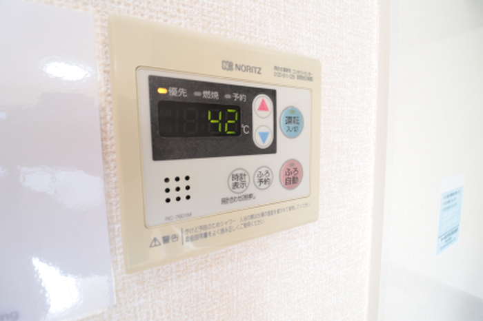 その他設備　給湯器設定パネル