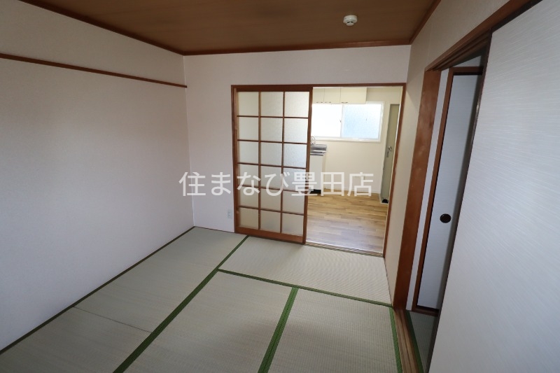 居室・リビング　同型別部屋写真