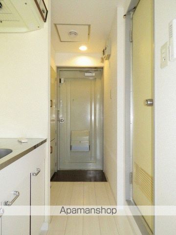 札幌市電 東本願寺前駅 徒歩1分 11階建 築43年の玄関写真