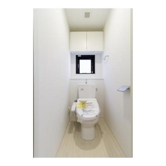 トイレ　※写真は同タイプ住戸です。