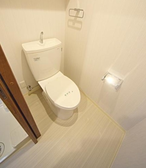 エクシード根岸アメニティーレジデンスのトイレ写真