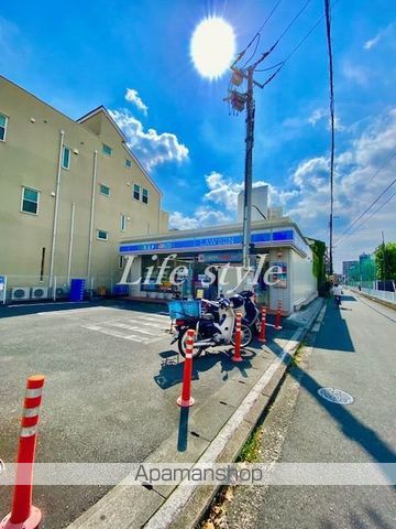 コンビニ　ローソン　横浜中央二丁目店（コンビニ）まで240m