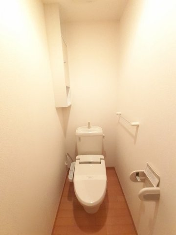トイレ　コンパクトで使いやすいトイレです