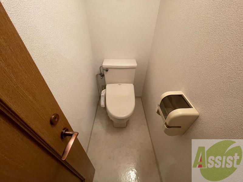 トイレ　トイレです。ウォシュレット付を探している方、おすすめです。
