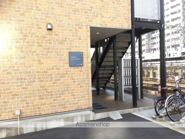 京急本線 京急新子安駅 徒歩5分 3階建 築11年の外観写真