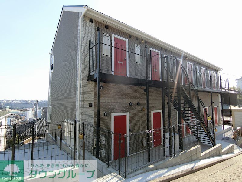 建物外観　重厚感のあるレンガ調のお洒落な外観です！