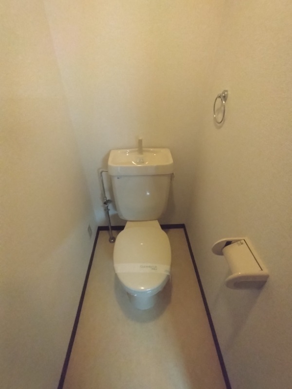 ＪＲ阪和線 百舌鳥駅 徒歩7分 3階建 築26年のトイレ写真