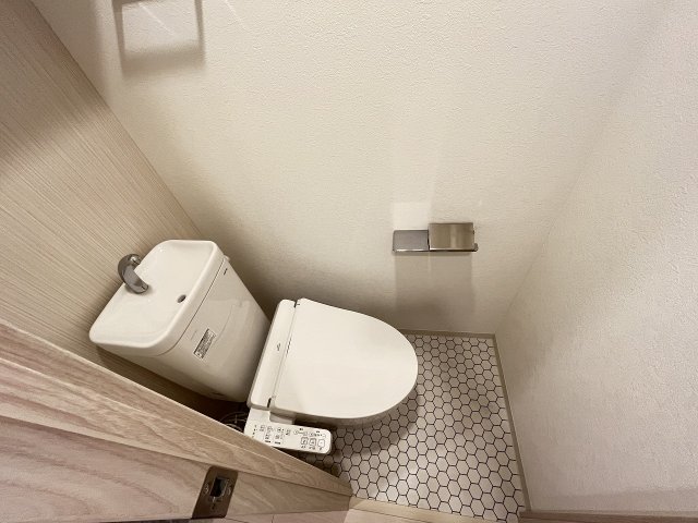 トイレ　落ち着いたトイレです