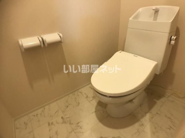 ＪＲ宇都宮線 石橋駅 徒歩14分 2階建 築6年のトイレ写真