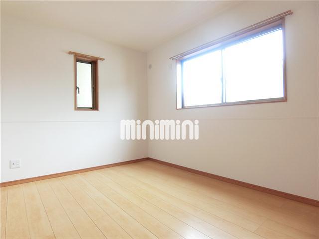 その他部屋・スペース　２階の洋室２部屋は独立しています。