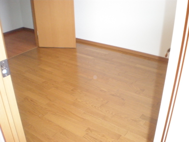 その他部屋・スペース　ベッドも充分置ける広さです☆