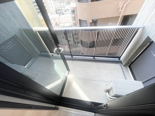 バルコニー　同一建物内１００５号室内装写真転載