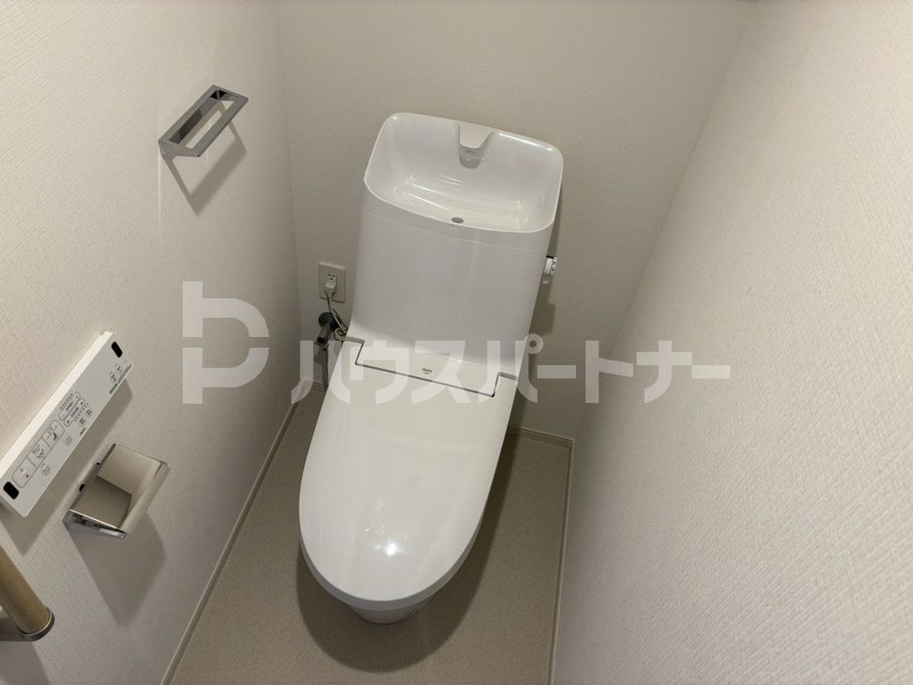 KDXレジデンス池袋要町のトイレ写真