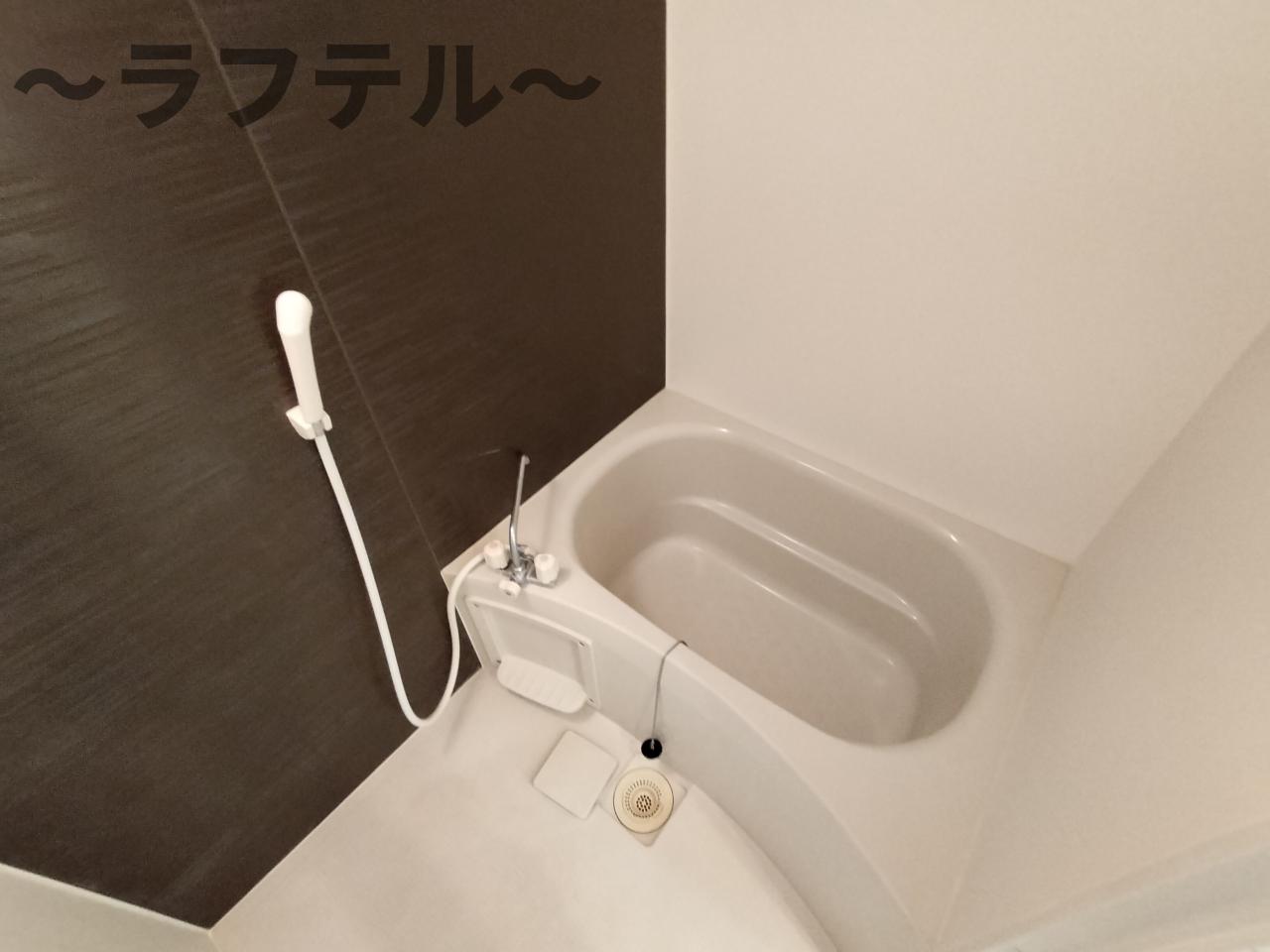 バス・シャワールーム　別部屋イメージ写真