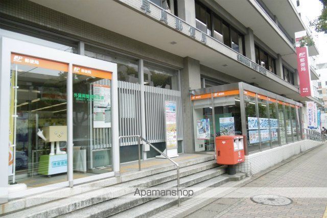 郵便局　早良郵便局郵便配達（郵便局）まで704m