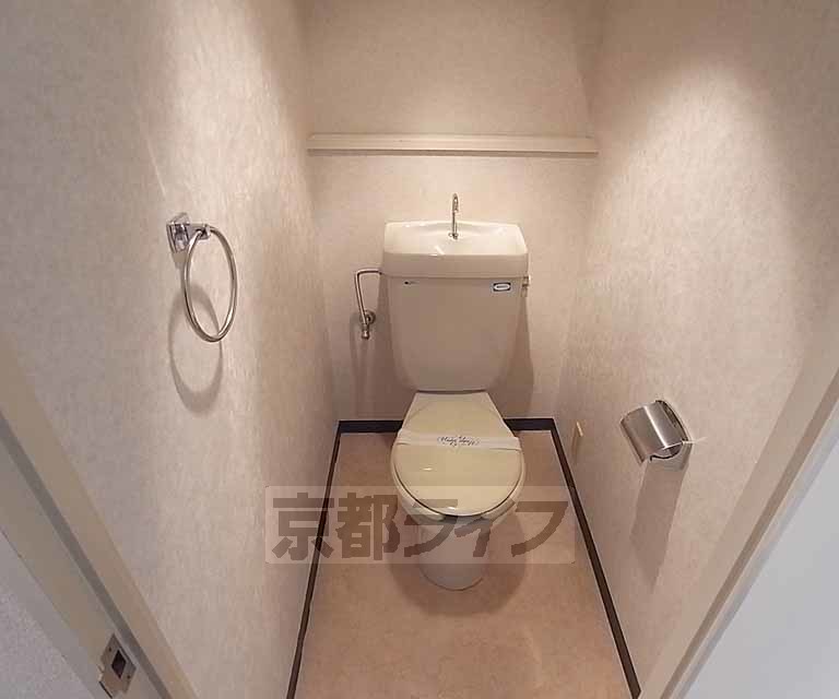 トイレ　清潔感のあるトイレです。
