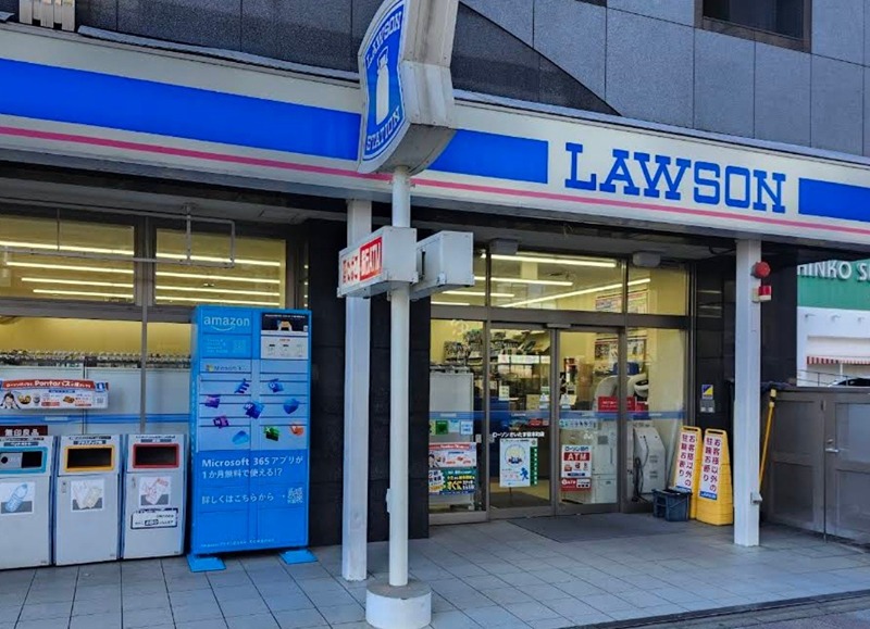 コンビニ　ローソン さいたま桜木町店（コンビニ）まで451m
