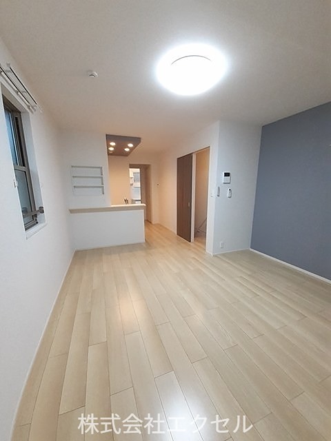 その他部屋・スペース　フローリングの室内です。