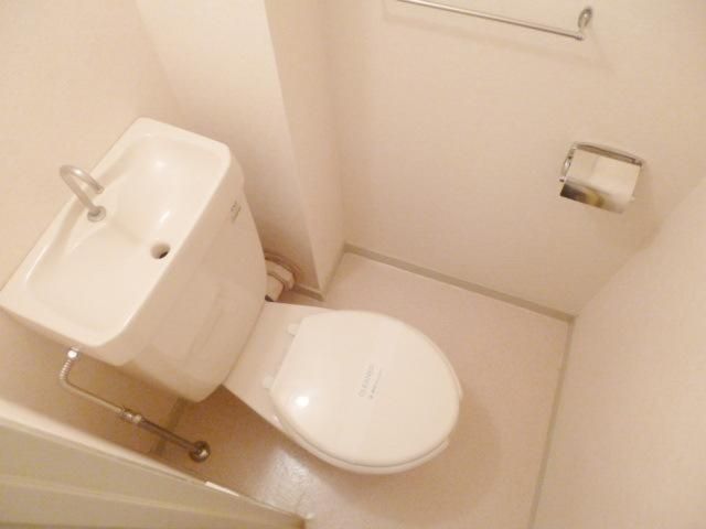トイレ　★お部屋探しは株式会社タウンハウジング東京まで★