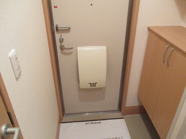 玄関　写真はイメージ