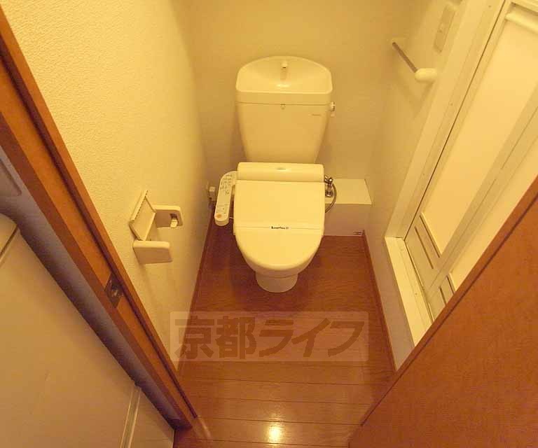 【京田辺市田辺波風のアパートのトイレ】