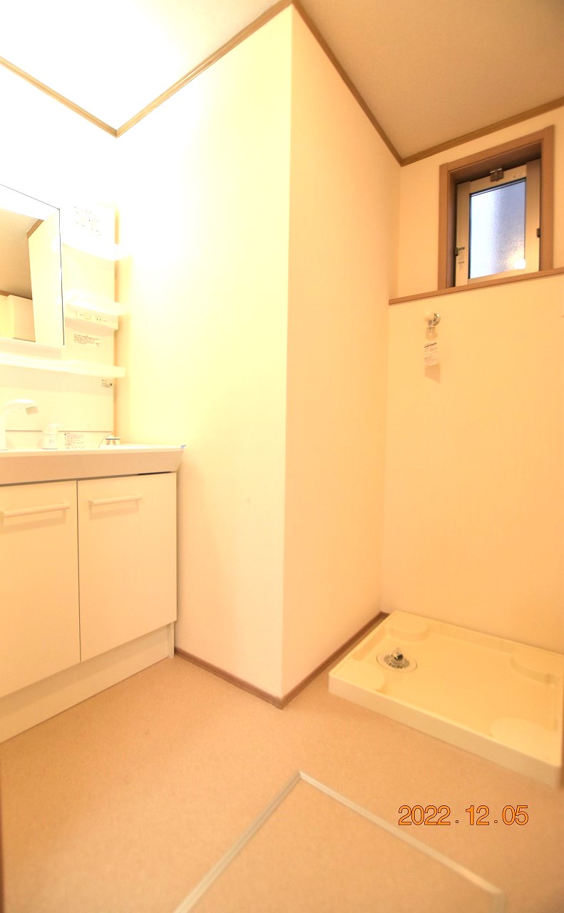 洗面設備　築浅戸建★仲介手数料50％割引（個人）★ネット使用料不要★