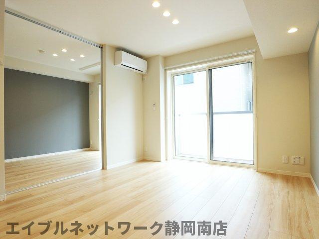 居室・リビング　ゆったりとした居間です