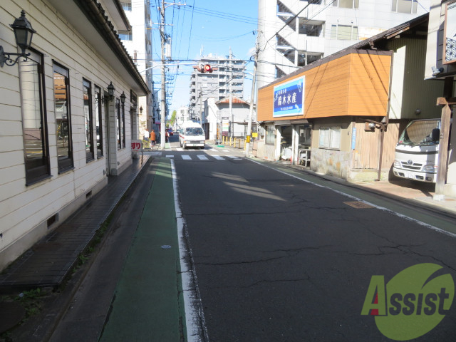 【早坂ビルの駐車場】