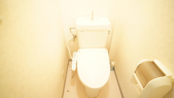 トイレ　シャワー付きトイレ