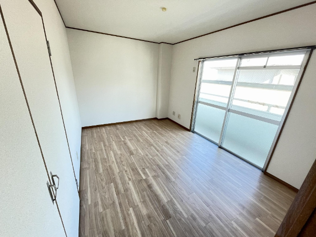 その他部屋・スペース　明るい洋間です