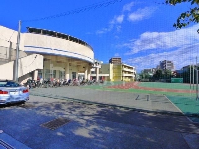 【墨田区八広のアパートの小学校】