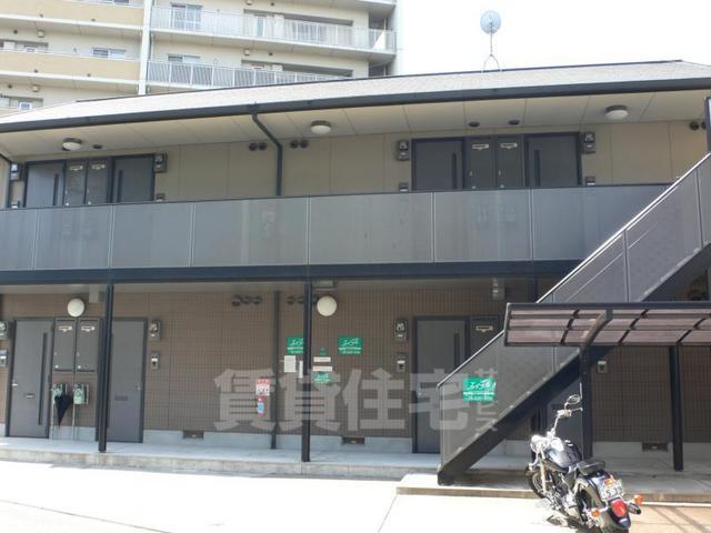 大阪市淀川区加島のアパートの建物外観