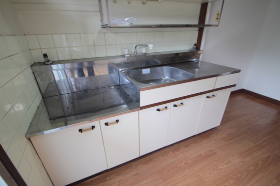 キッチン　※別部屋の写真です