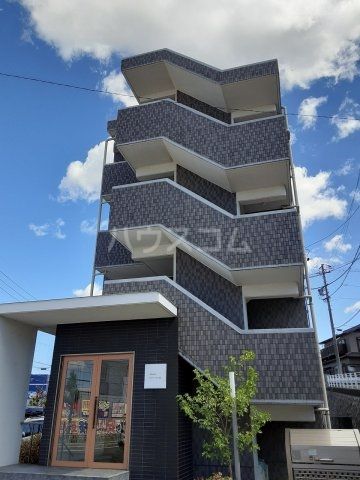 名古屋市天白区荒池のマンションの建物外観