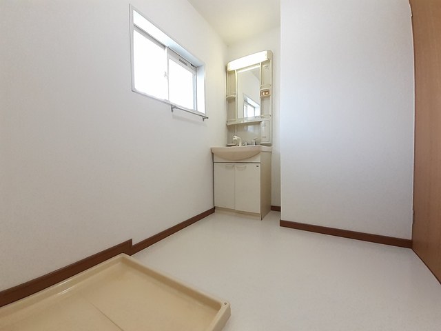 【姫路市亀山のアパートの洗面設備】