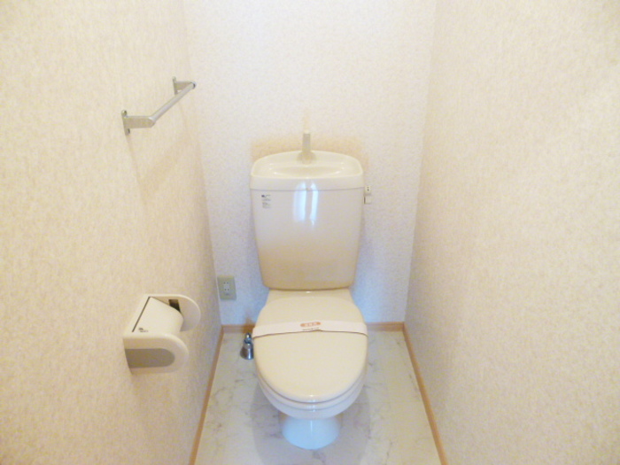 【フラワーメゾン　Ａ棟のトイレ】