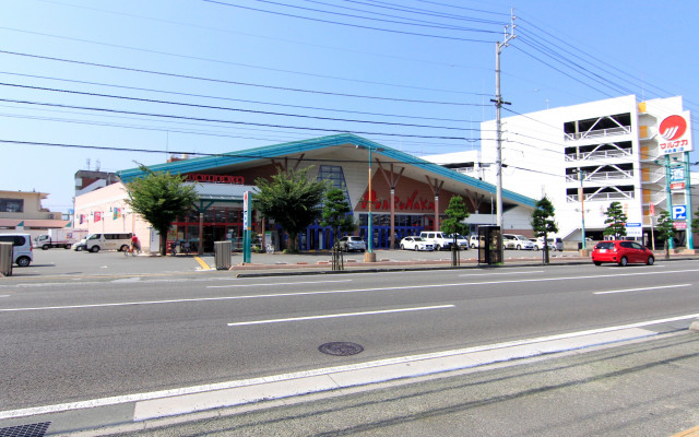 【松山市木屋町のマンションのスーパー】