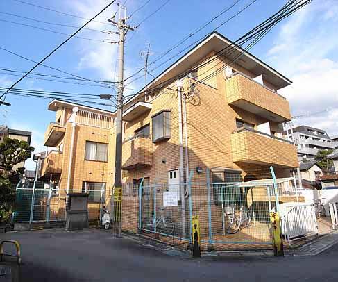 京都市伏見区向島本丸町のマンションの建物外観