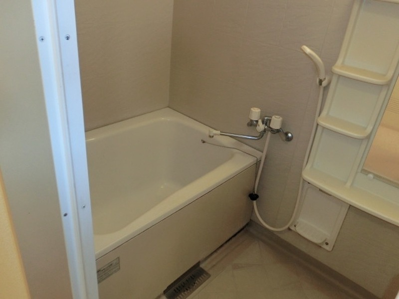 バス・シャワールーム　図面と現状に相違がある場合には現状を優先