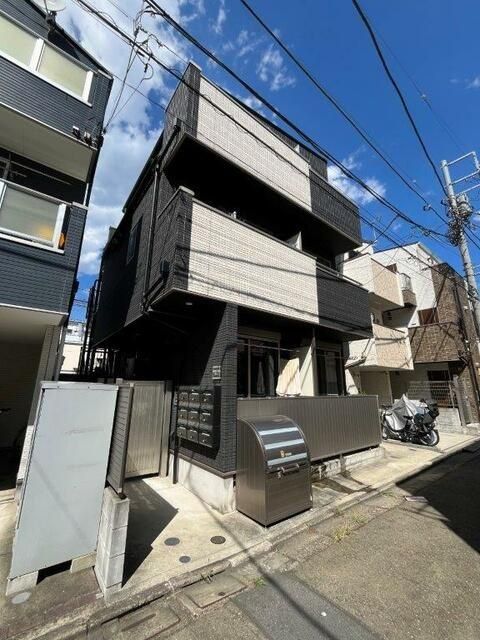 大田区羽田のアパートの建物外観