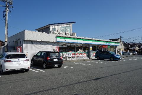 その他　ファミリーマート津久居野村店（その他）まで974m