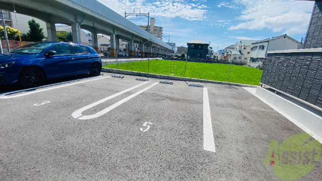 【明石市林崎町のアパートの駐車場】