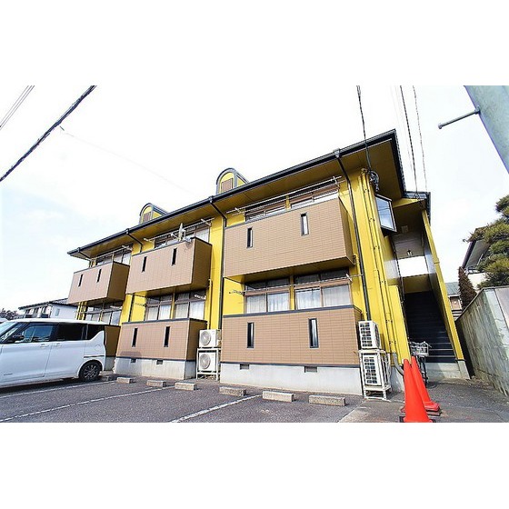 建物外観　日当たりの良い南向き♪