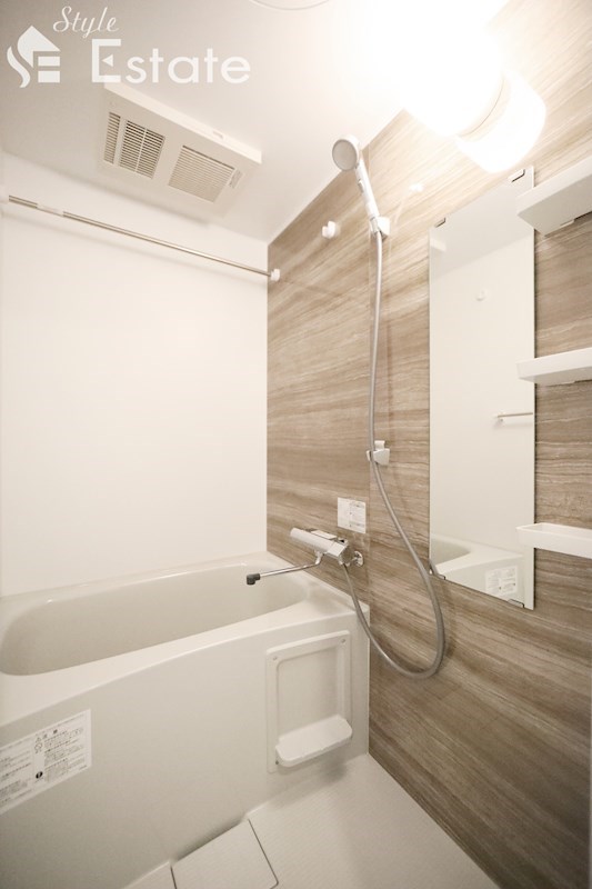 バス・シャワールーム　バスルーム