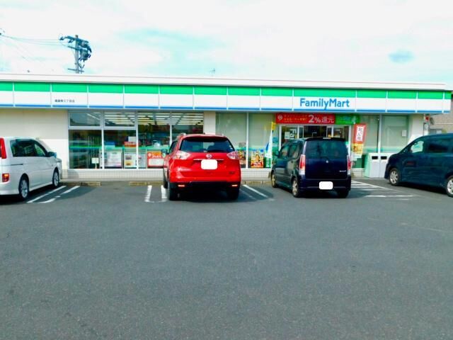 コンビニ　ファミリーマート鹿屋寿三丁目店（コンビニ）まで405m