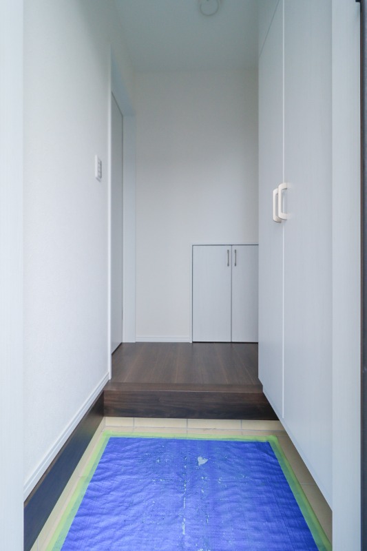 玄関　図面と現状に相違がある場合には現状を優先