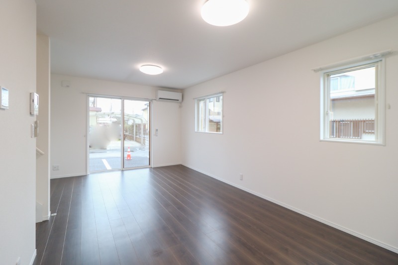 居室・リビング　図面と現状に相違がある場合には現状を優先