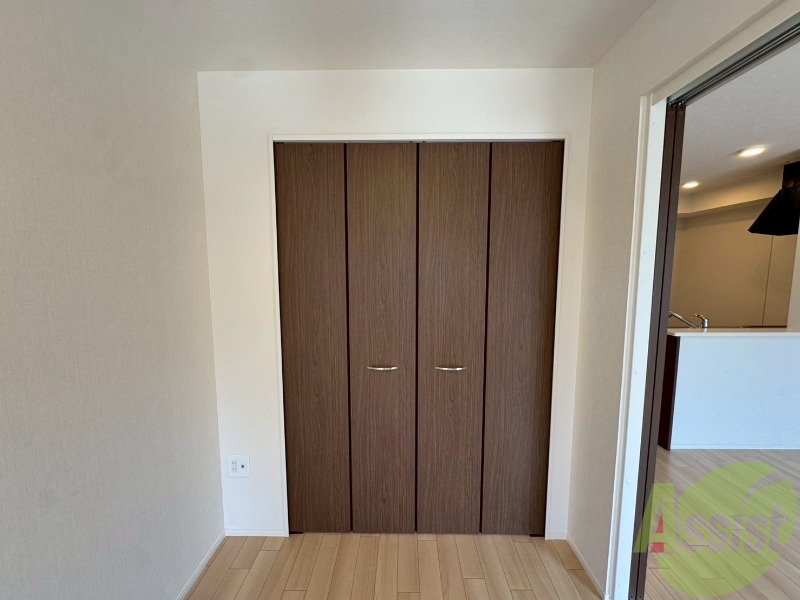 収納　こちらは収納です。とても大きな収納スペースがあります。